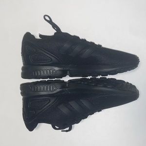 Black Adidas Torsion Sneakers Boys Size 1.5